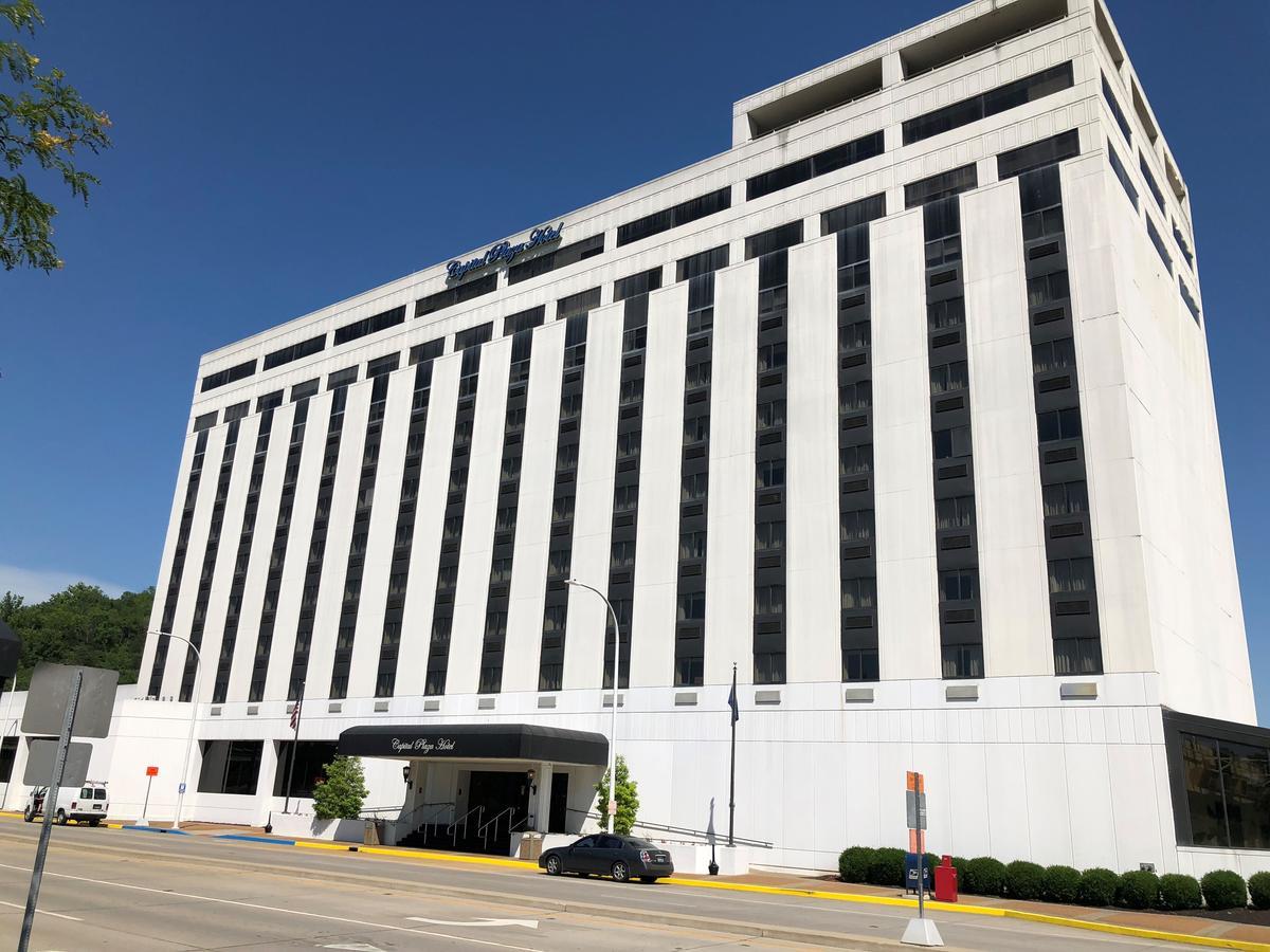 Capital Plaza Hotel Frankfort Exterior foto