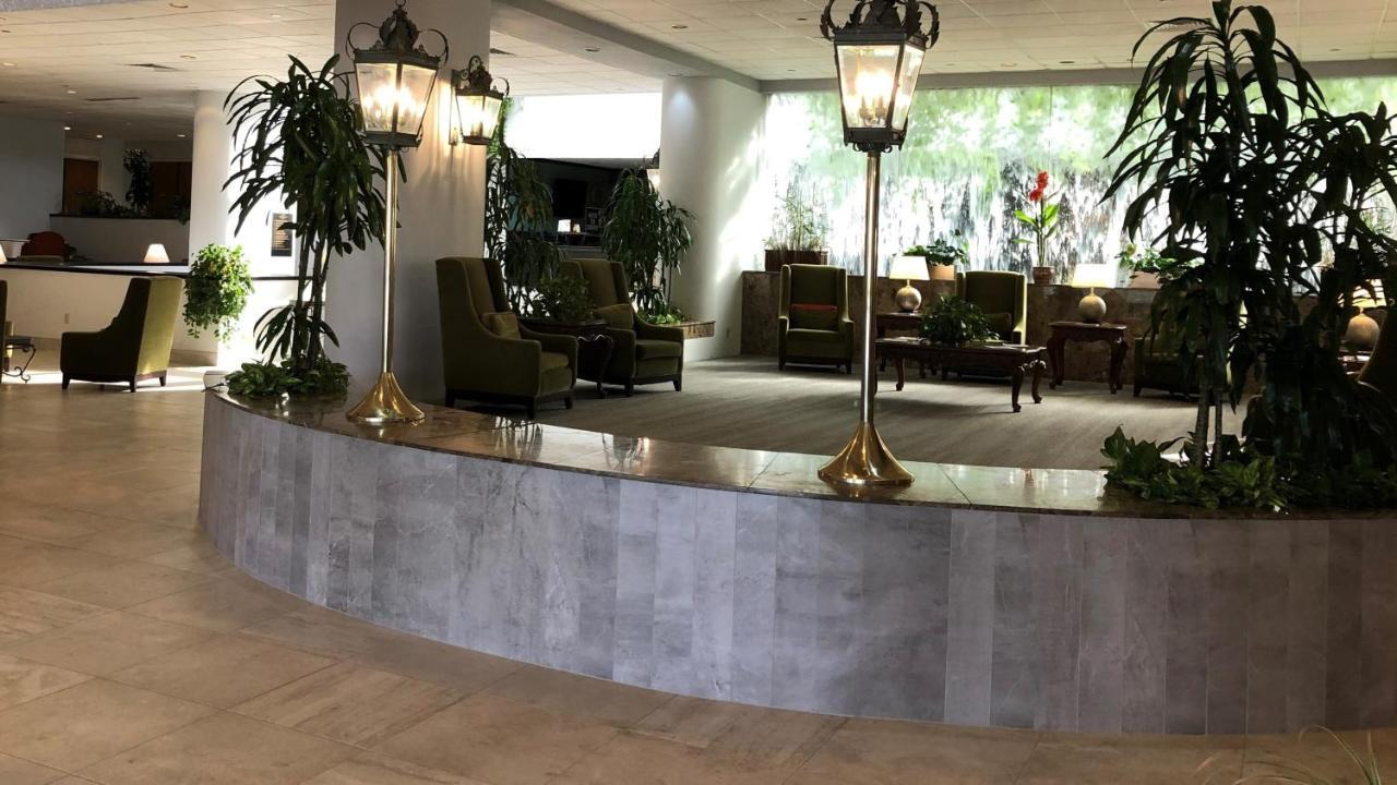 Capital Plaza Hotel Frankfort Exterior foto